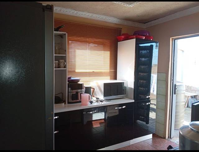 3 BEDROOM HOUSE FOR SALE IN GREYTOWN